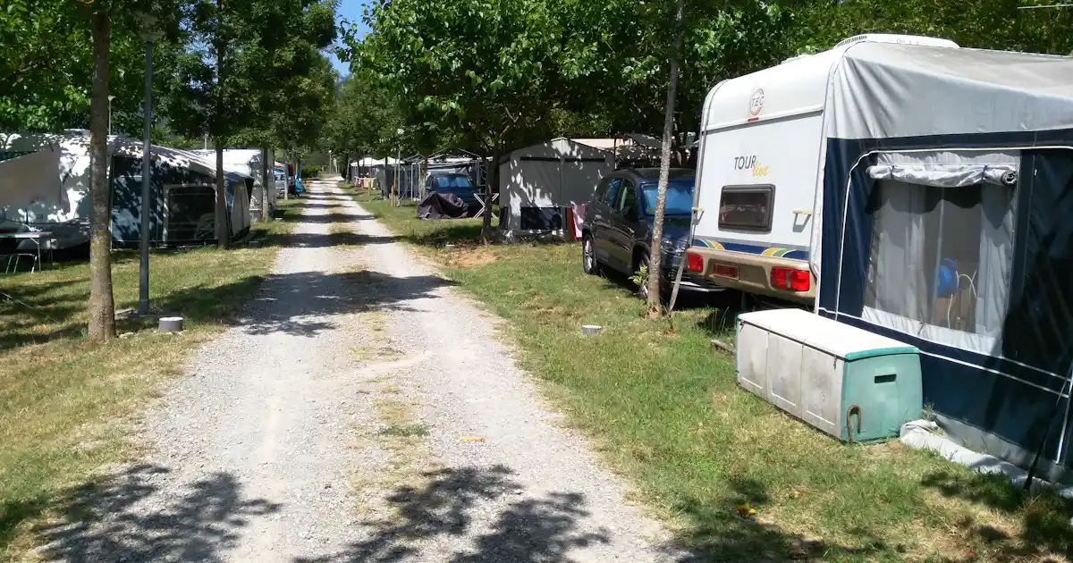 Camping La Soleia d'Oix photo 4