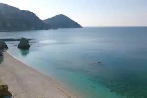 Camping La Sorgente - Sandstrand vom Campingplatz am Mittelmeer