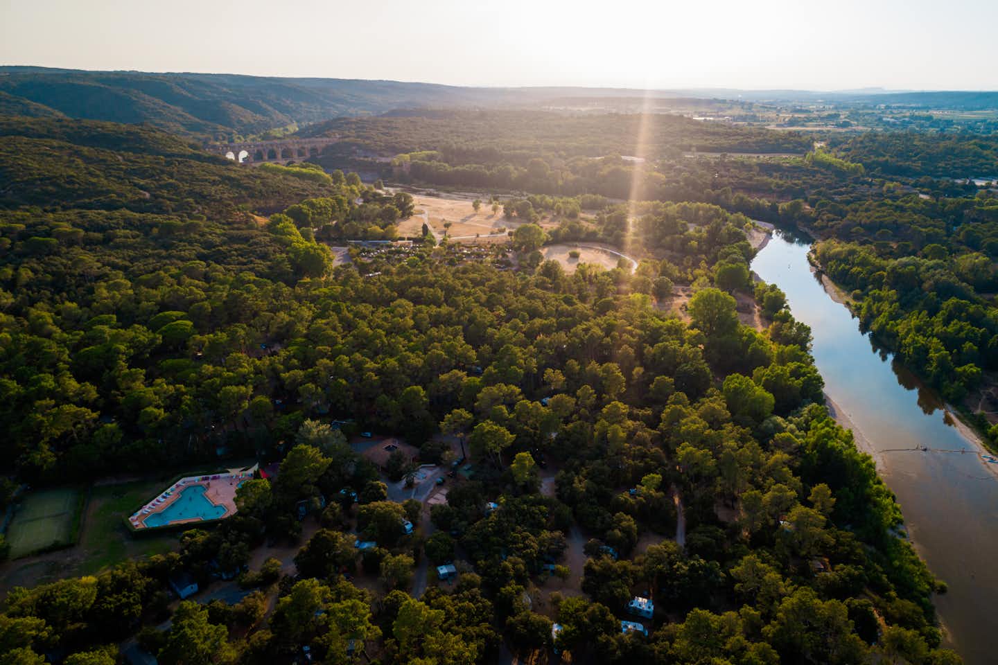 Camping La Sousta - Luftaufnahme des Flusses in der Nähe des Campingplatzes