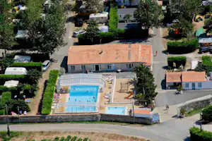 Camping La Tour des Prises - Luftaufnahme des Campingplatzes