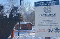 Camping La Vacance Pène Blanche - Schild am Eingang des Campingplatzes