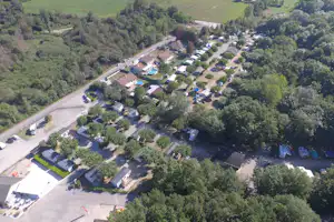 Camping La Vallée Bleue - Campingplatz aus der Vogelperspektive