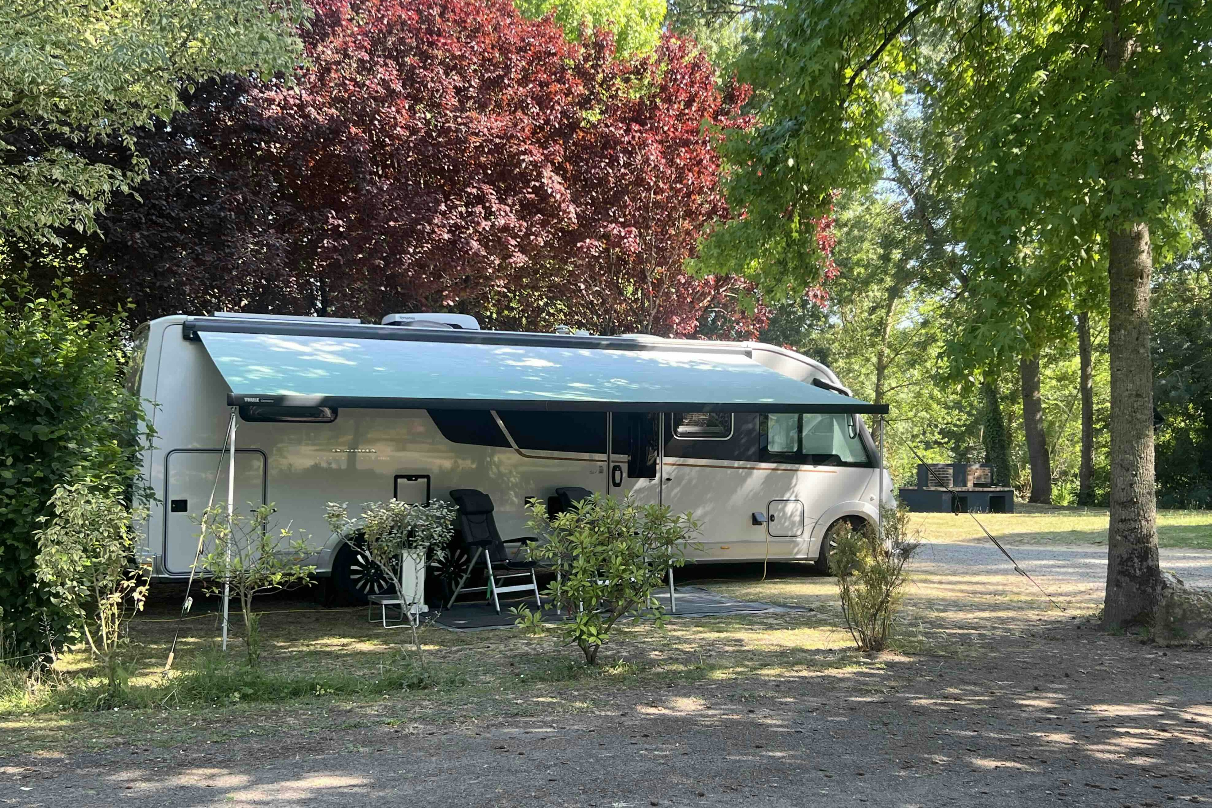 Camping La Vallée de l'Indre - Standplätze auf dem Campingplatz