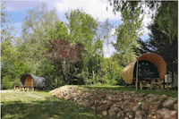Camping La Vallée de l'Indre - Zeltplätze im Schatten der Bäume