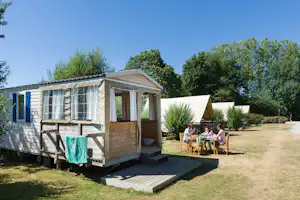Camping La Vallée du Ninian - Mobilheim und Zeltplätze auf dem Campingplatz