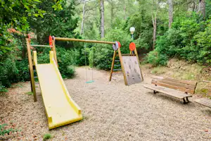 Camping La Vallée Heureuse - Kinderspielplatz auf dem Campingplatz