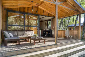 Slow Village La Roque-Sur-Cèze Camping La Vallée Verte - Mobilheim mit Terrasse auf dem Campingplatz
