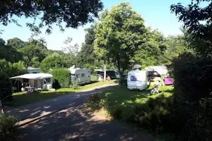 Camping La Vallée - Stellplätze auf dem Campingplatz