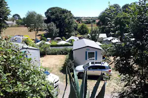 Camping La Vallée - Übernachtungsmöglichkeiten auf dem Campingplatz
