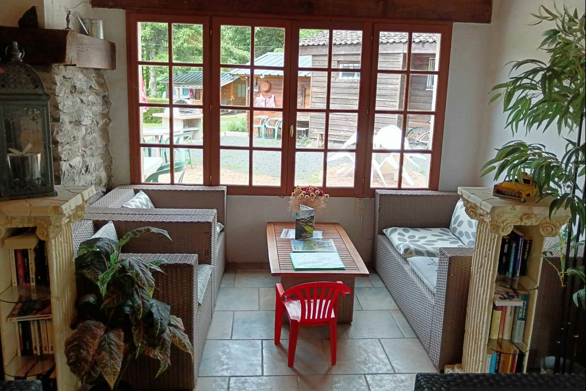 Camping La Vallée - Lounge auf dem Campingplatz