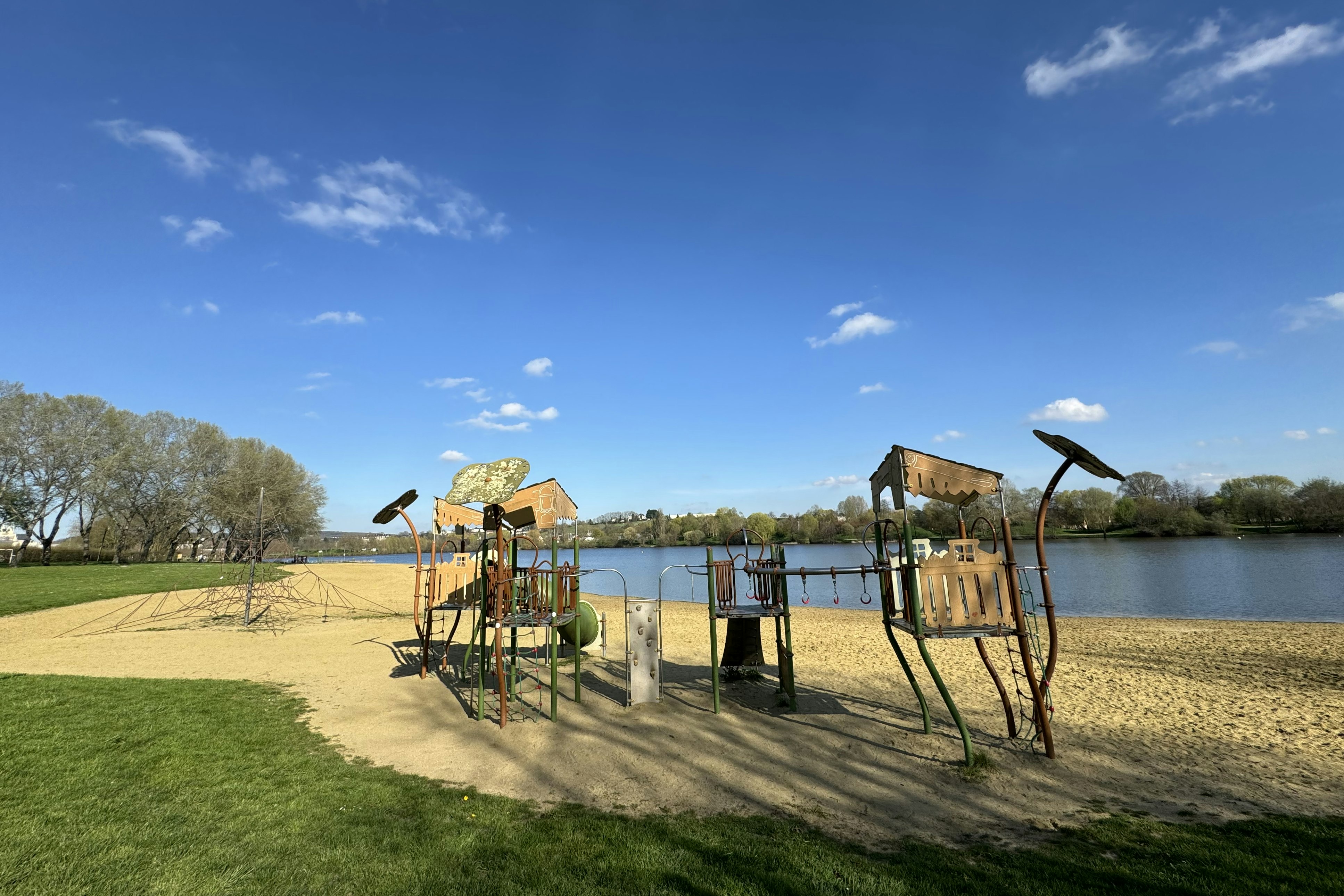Camping La Venise de l'Ouest - Spielplatz auf dem Campingplatz
