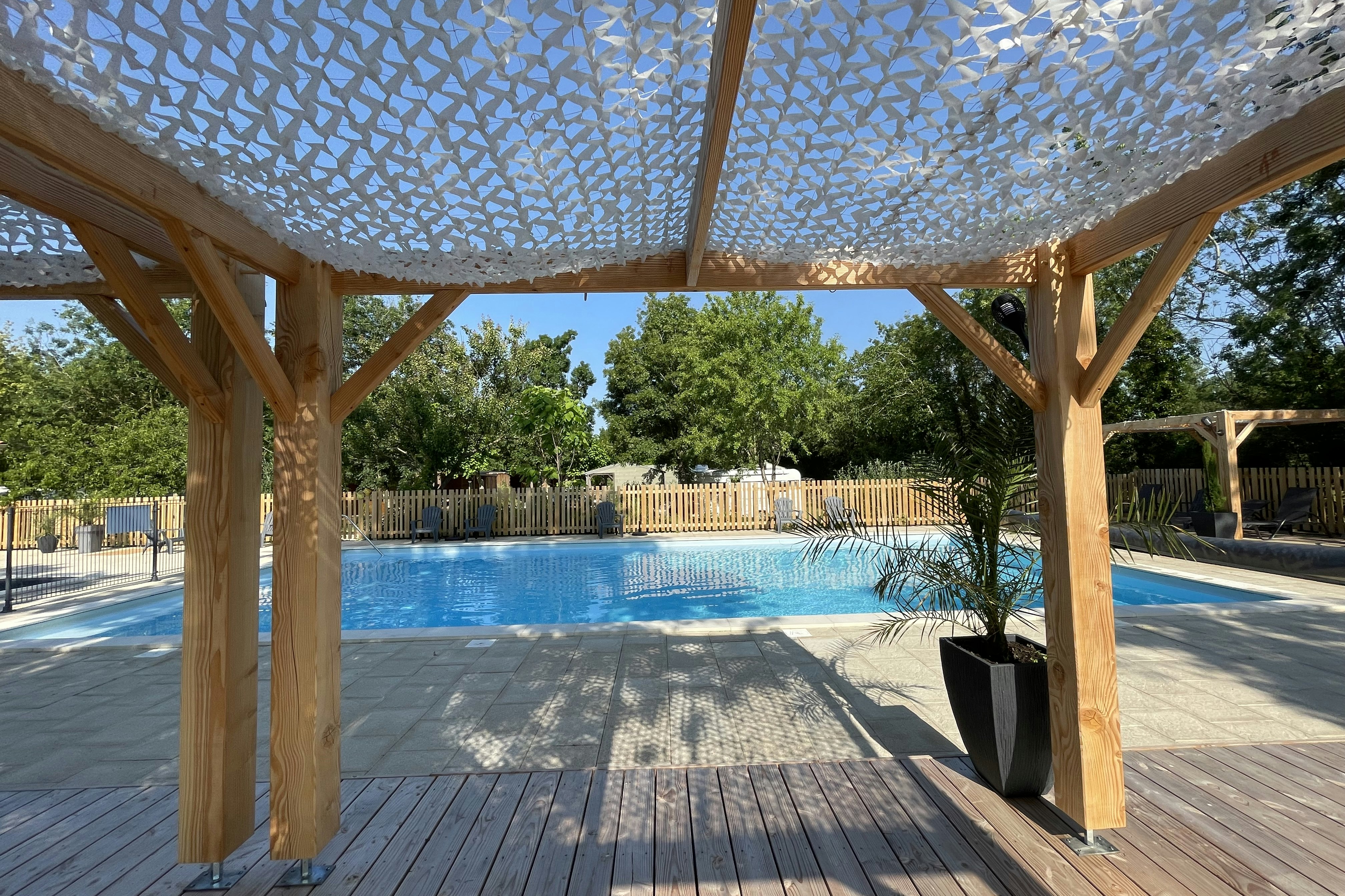 Camping la Venise Verte   - Pool im Freien auf dem Campingplatz
