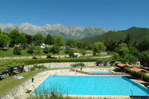 Camping La Viorna - Pool vom Campingplatz im Grünen