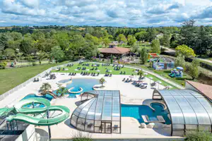 Camping Koawa Lac de Thoux Camping Lac de Thoux St-Cricq - Poolbereich auf dem Campingplatz - Poolbereich auf dem Campingplatz