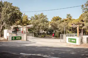 Camping Ladouceur - Blick auf den Eingang des Campingplatzes