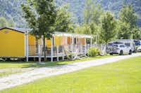 Camping Lago Arsiè  - Mobilheime mit Veranda auf dem Campingplatz