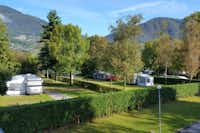 Camping Lago Maggiore  -  Wohnwagen- und Zeltstellplatz mit Blick auf die Berge
