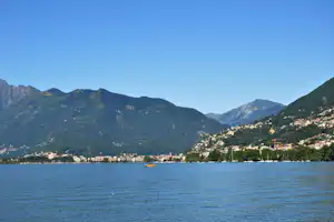 Camping Lago Maggiore - Blick vom Ufer des Campingplatzes