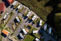 Camping Lagunen Strömstad - Luftaufnahme der Standplätze auf dem Campingplatz