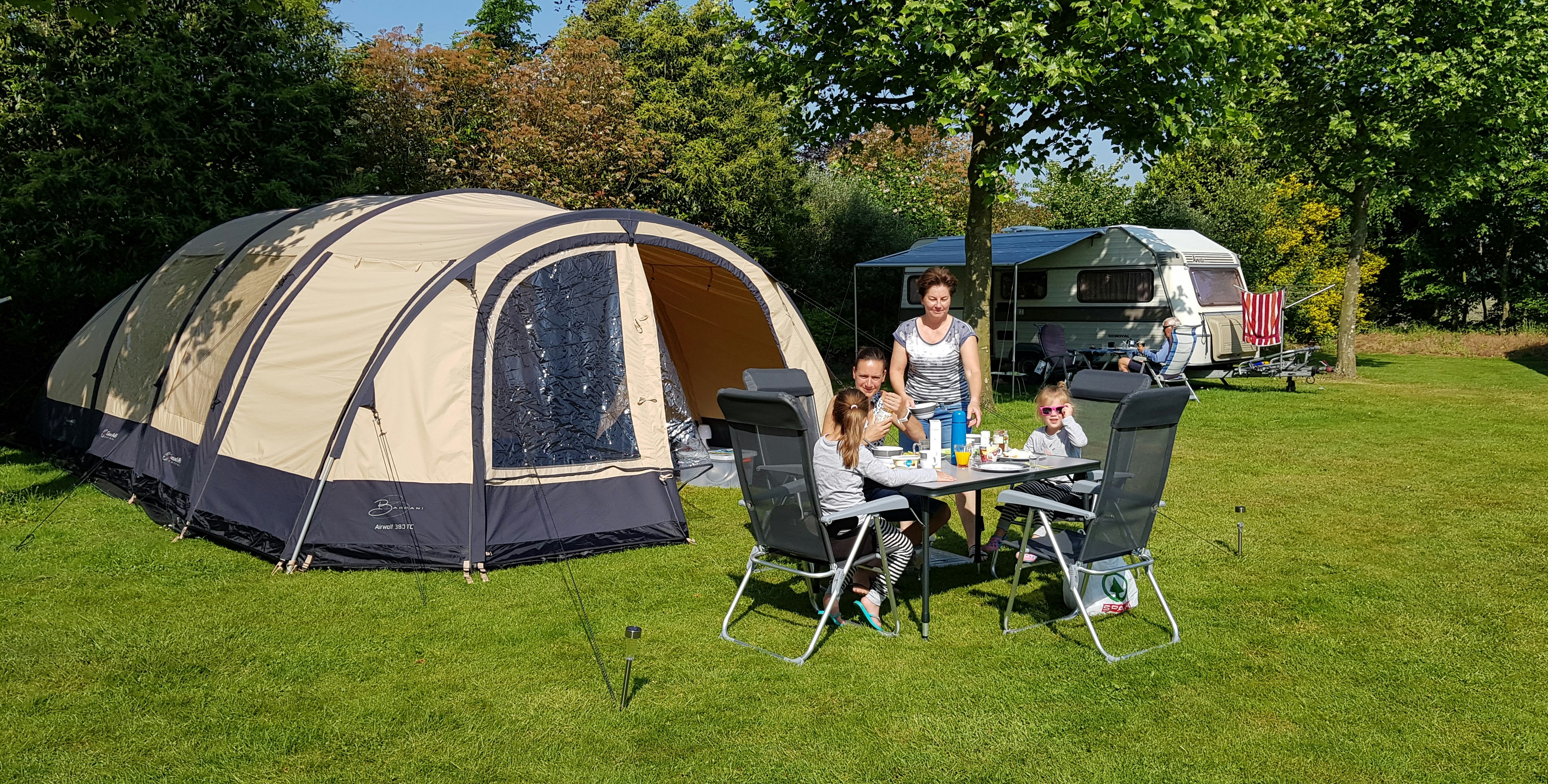 Camping Landgoed Lemmenhof - Standplätze auf dem Campingplatz