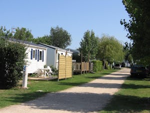 Camping Lann Brick - Mobilheime auf dem Campingplatz
