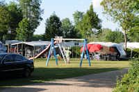 Camping Lansbulten -  Campingplatz mit Kinderspielplatz und Rutsche