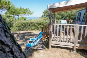 Camping APV - Anse des Pins Camping L'Anse des Pins - Mobilheim mit Terrasse auf dem Campingplatz