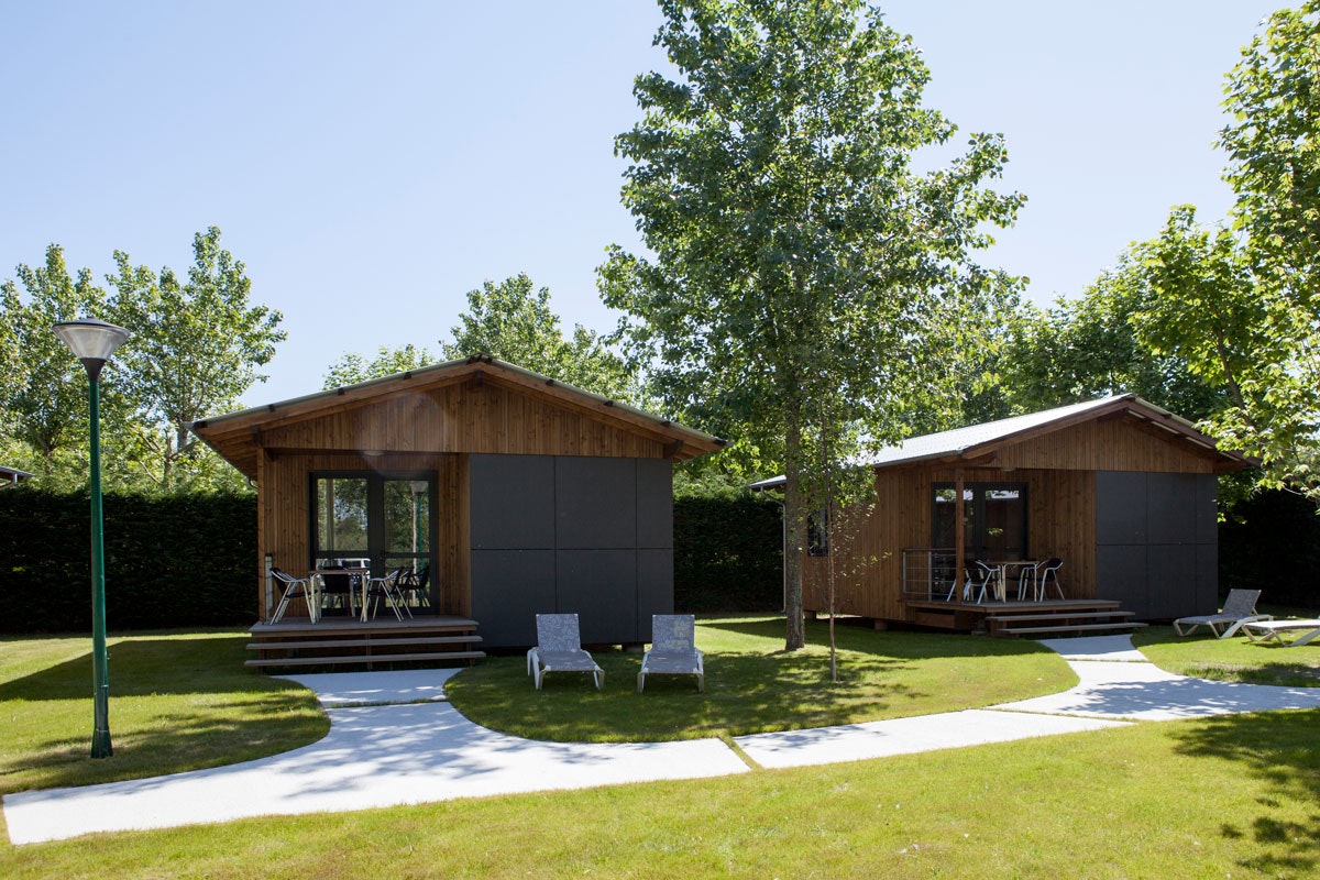 Camping Laredo - Mietbungalows auf dem Campingplatz