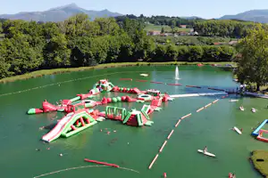 Camping Larrouleta - Wasserspielplatz auf dem See