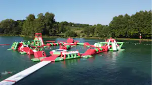 Camping Larrouleta - Wasserspielplatz auf dem See