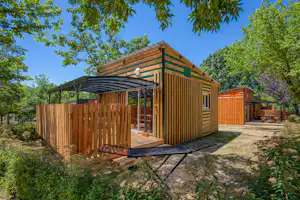 Camping Las Patrasses - Mobilheim mit Terrasse auf dem Campingplatz