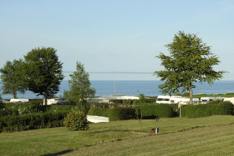 Camping Lavensby Strand - Stellplätze mit Meerblick