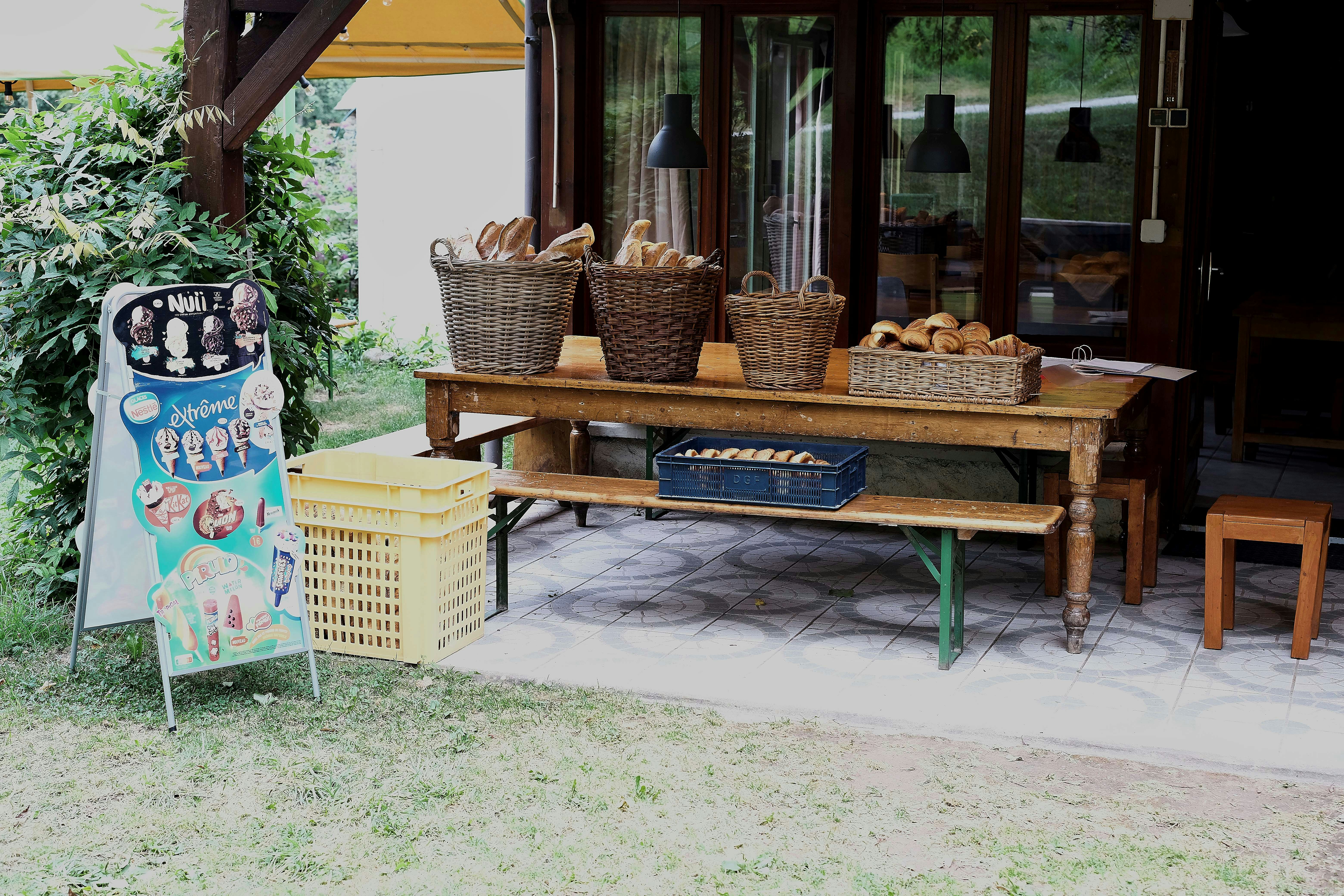 Camping l'Aventure - Brötchenservice