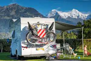 Camping Lazy Rancho (4) - Stellplatz mit Bergblick
