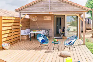 Camping Le Bellevue Camping LE BELLEVUE - Terrasse eines Mobilheims