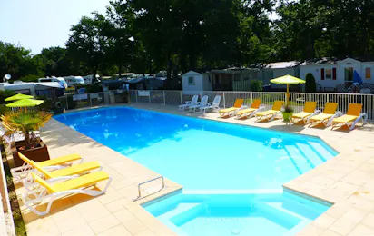 Camping Le Blayais et l'Alicat