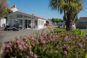 Camping Le Bois Joly