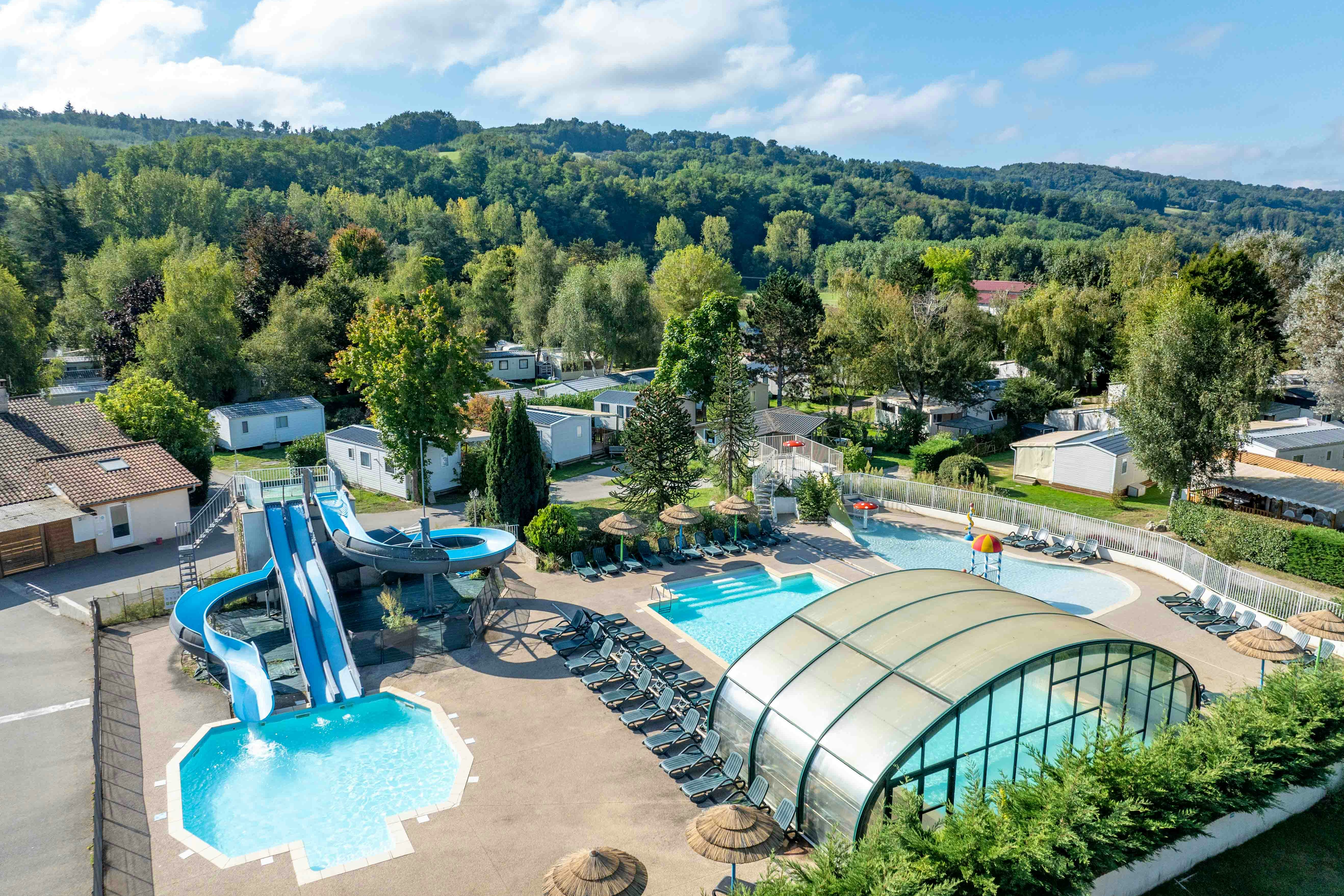 Camping Koawa Le Bontemps  Camping Le Bontemps - Ciela Village - Wasserpark mit Rutschen auf dem Campingplatz