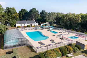 Camping Le Bordenéo - Freibad auf dem Campingplatz