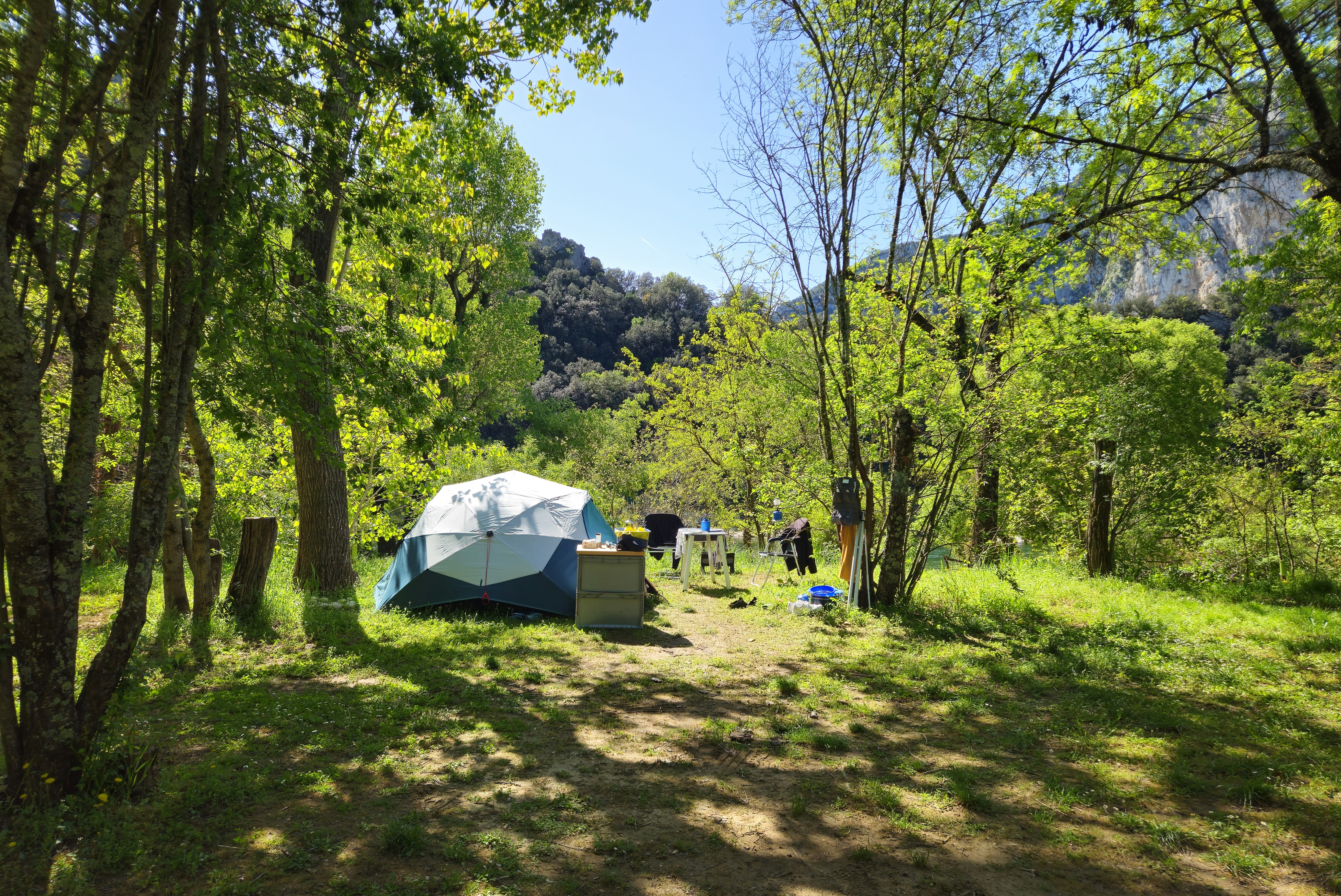 Camping le Camp des Gorges - Zeltplatz im Grünen auf dem Campingplatz