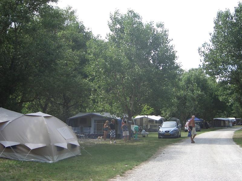 Camping Le Chambron