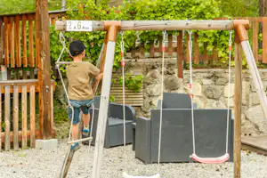 Camping Le Champ Long - kinderspielplatz auf dem Campingplatz