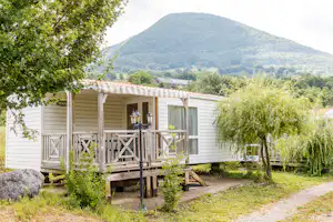 Camping Le Champ Long - mobilheim mit bergblick