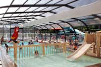Camping Le Champ Tillet - Indoor Schwimmbad für Kinder