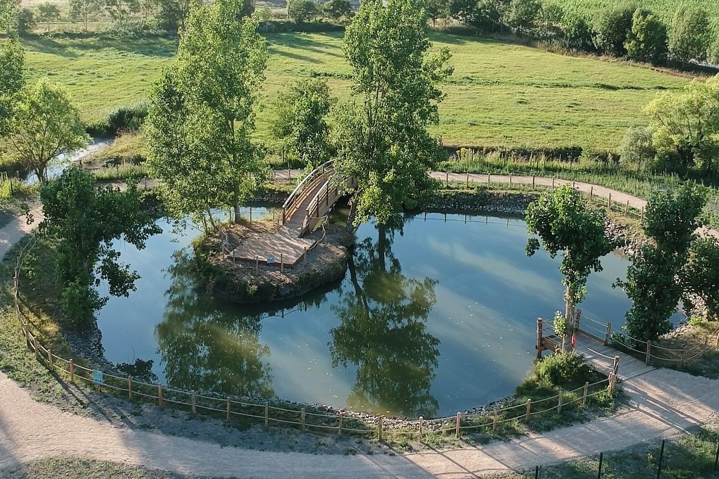 Camping Le Château Saint-Hilaire-de-Riez - See auf dem Campingplatz
