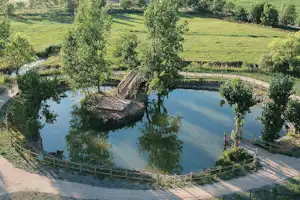 Camping Le Château Saint-Hilaire-de-Riez - See auf dem Campingplatz