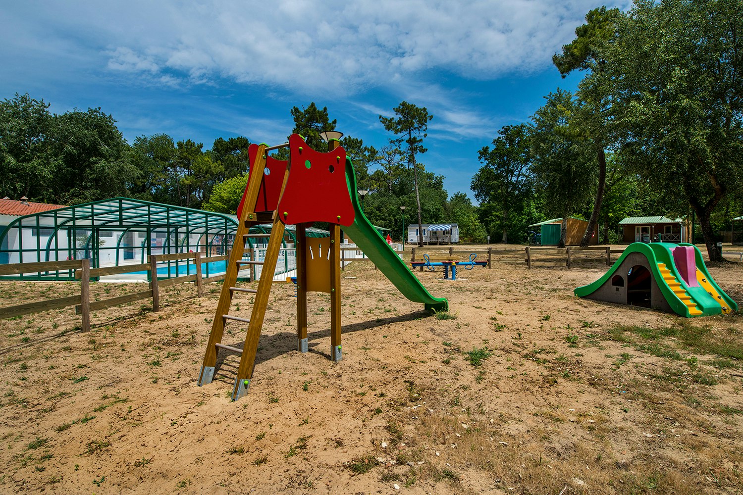 Camping Le Chenal  - Kinderspielplatz auf dem Campingplatz