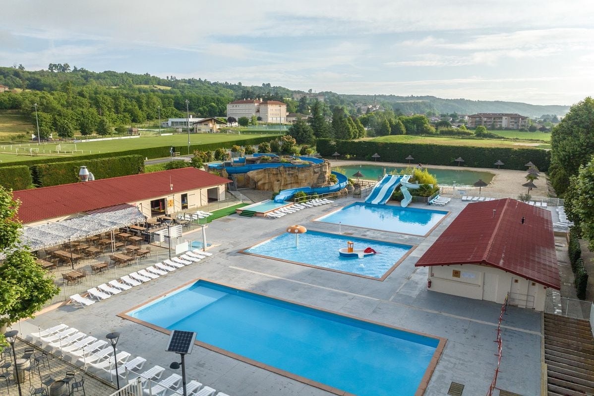 Marvilla Parks Château de Galaure  Camping Le Château de Galaure - Pool auf dem Campingplatz