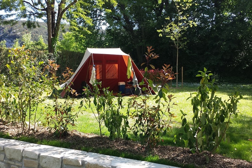 Camping Le Clapas - Zelt auf Stellplatz 
