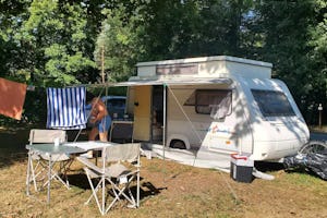 Camping Le Clupeau - Standplätze auf dem Campingplatz